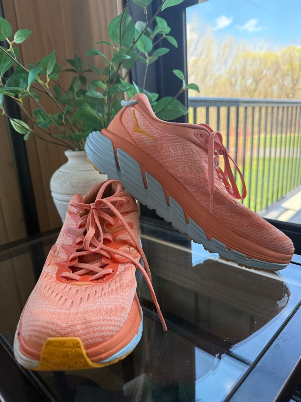 Women’s Hoka Gaviota 4